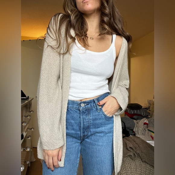 Brandy Melville Cardigan - Picture 1 of 3